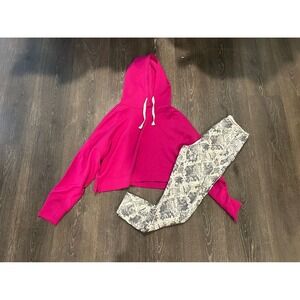 Women's medium athletic bundle